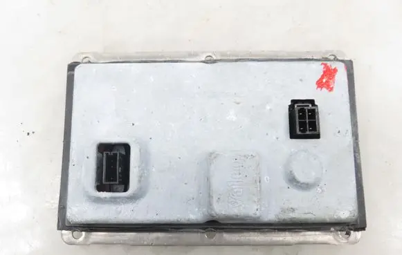 Audi A4 S4 B6 8E 8H Headlight ballast module Xenon 73010157F
