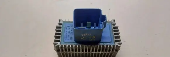 Opel Vectra C Glow plug pre-heat relay 55353011 51299014B