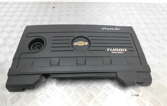 Chevrolet Orlando Engine cover (trim)