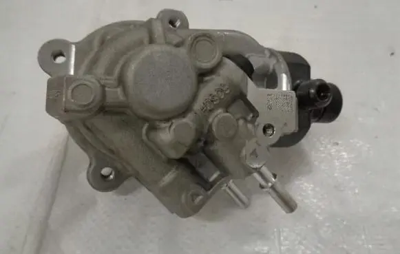Citroen Berlingo Fuel injection high pressure pump 0445010761