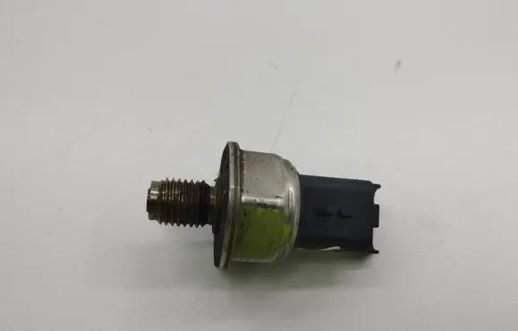 Fuel pressure sensor