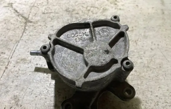 Volvo S40 Vacuum pump D165101 29059