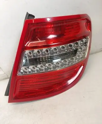 Mercedes-Benz C W204 Rear/tail lights 2048204064