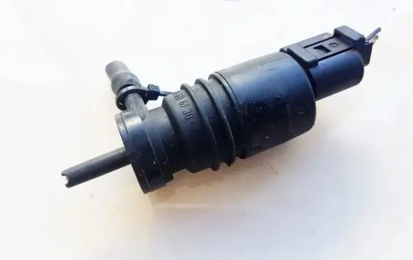 BMW 3 E46 Windscreen/windshield washer pump