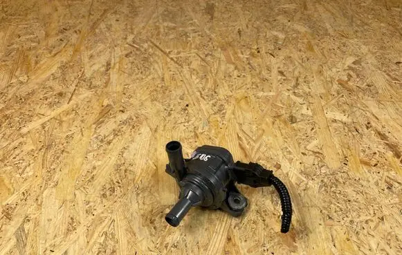 Toyota Yaris XP210 Water pump G9040K0010