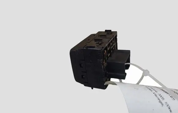 Nissan X-Trail T30 Wing mirror switch