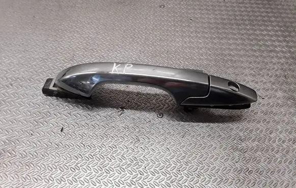 Honda CR-V Front door exterior handle