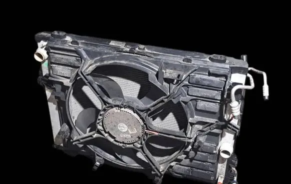 BMW 5 E60 E61 Radiator set 7553795 H0885000 CM82067