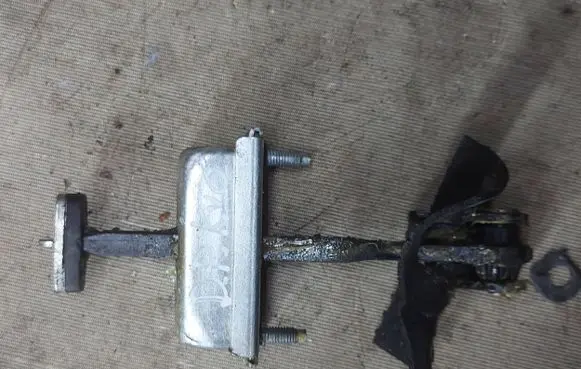 Ford Kuga I Front door check strap stopper 3M51R23500AC