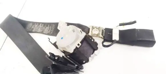 Middle seatbelt (rear)