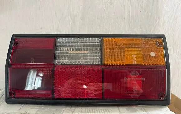 Volkswagen Transporter - Caravelle T3 Rear/tail lights 251945112