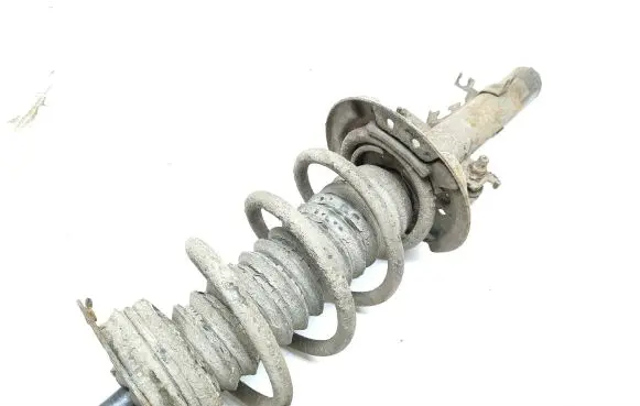 Renault Kadjar Front shock absorber with coil spring