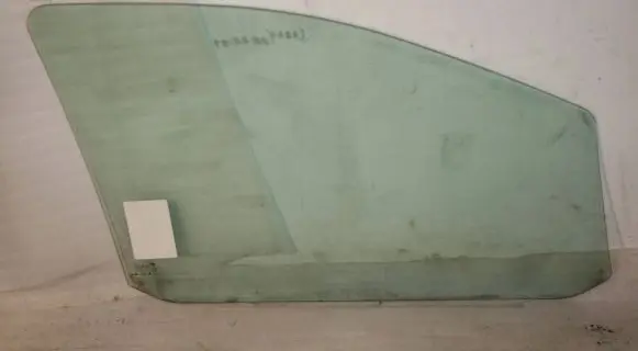 Volkswagen Polo Front triangle window/glass 43R001100 DOT249AS2M24