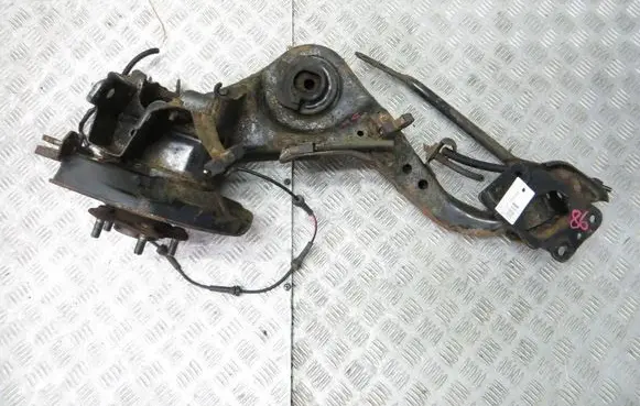 Nissan X-Trail T32 Rear wheel hub spindle/knuckle 