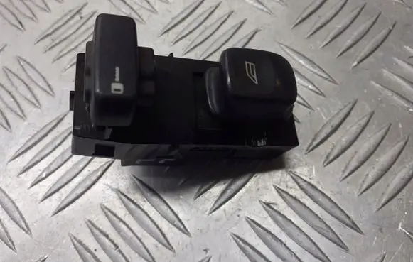 Volvo S40, V40 Electric window control switch 30638702