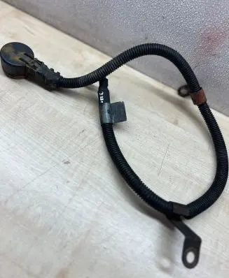 Mercedes-Benz E W211 Positive cable (battery) 2115402105