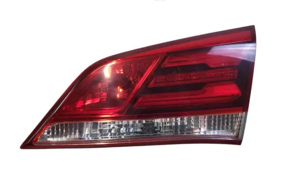 Hyundai i40 Tailgate rear/tail lights