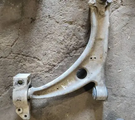 Volkswagen PASSAT B6 Front control arm