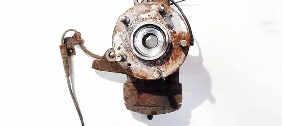 Hyundai i30 Front wheel hub 