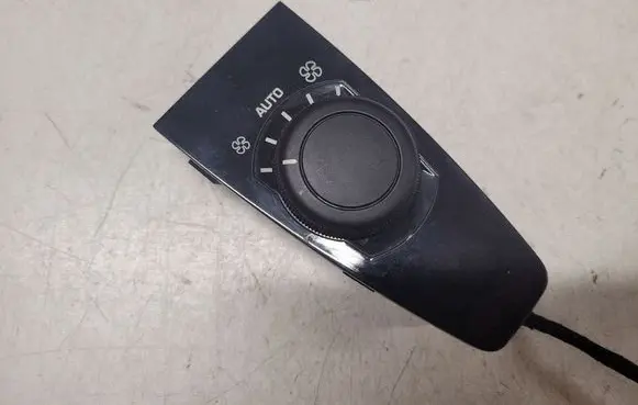Citroen C4 I Picasso Interior fan control switch 9659796977 A53001000