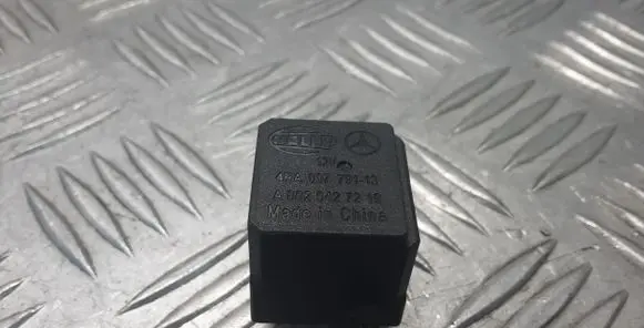 Mercedes-Benz E W212 Other relay A0025427219