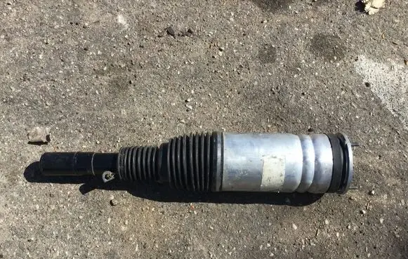 Land Rover Range Rover Sport L494 Air suspension front shock absorber DPLA3C285BE DPLA-3C285-BE