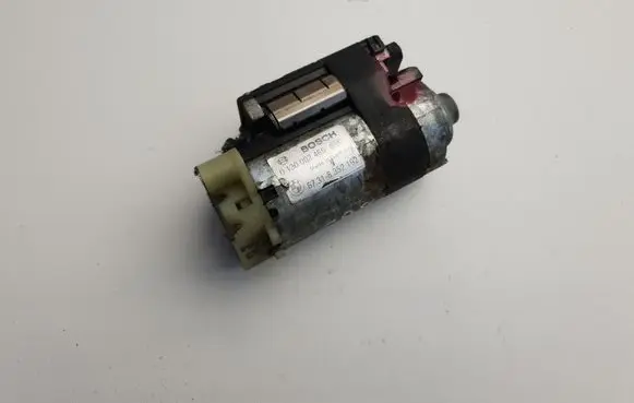 BMW 7 E38 Seat adjustment motor 0130002465 8352192 67318352192