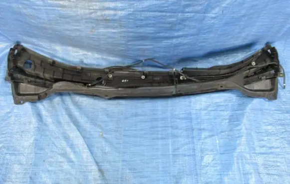 Mazda CX-7 Wiper trim