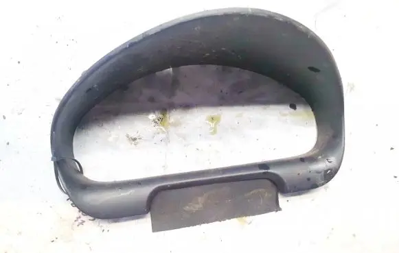 Mitsubishi Carisma Dashboard trim mr114066