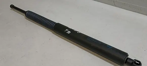 BMW 5 F10 F11 Tailgate strut 7266350
