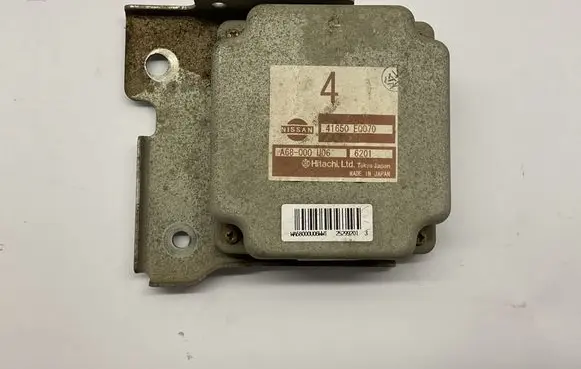 Nissan X-Trail T30 Torque split ecu control unit/module 41650EQ070 6201 A68000U06