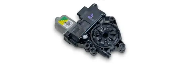 KIA Sorento IV Front door window regulator motor 82460P2510 53517