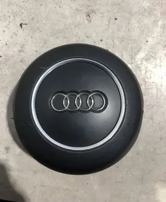 Audi A1 Steering wheel airbag 8X0880201