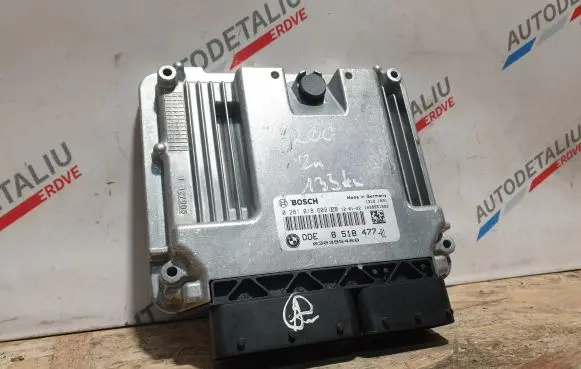 BMW 5 F10 F11 Engine control unit/module 8518477 0281018609 8576333