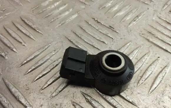 BMW X1 F48 F49 Detonation knock sensor 7636937