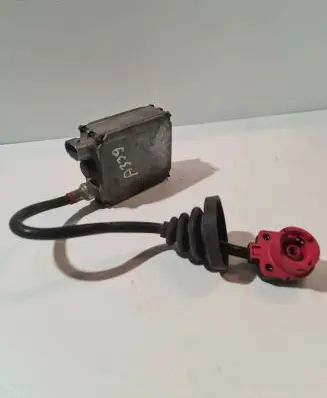Opel Omega B2 Headlight ballast module Xenon 90565932 5DV00776005