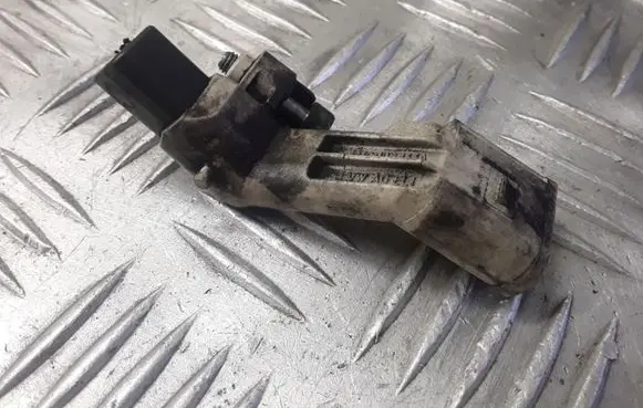 Volkswagen PASSAT B6 Crankshaft position sensor 03C906433A