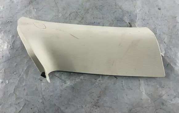Ford Focus (C) pillar trim BM51N31011A BM51N31011
