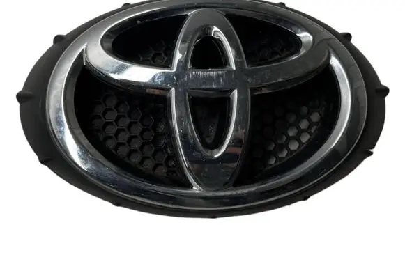 Toyota Aygo AB10 Manufacturer badge logo/emblem 753120H020 1162061200100