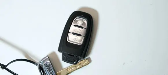 Audi A4 S4 B8 8K Ignition key/card 8K0959754H