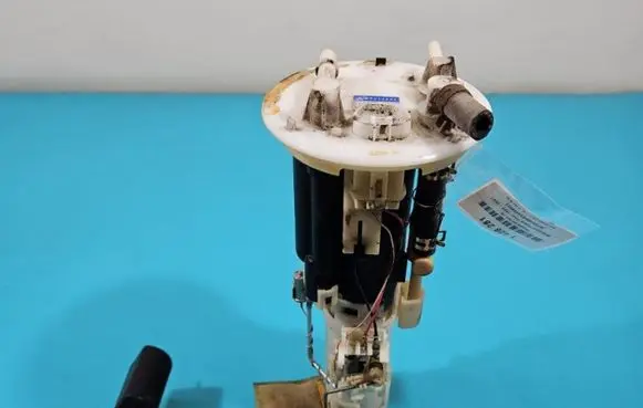Mitsubishi Pajero Pinin In-tank fuel pump MR512042 IMPRK1428281