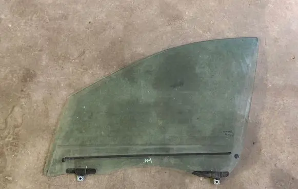 Renault Scenic III - Grand scenic III Front door window glass four-door 43R00049 DOT24M25AS2 E000259R