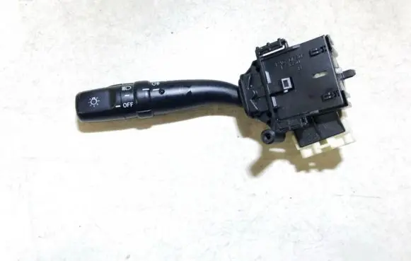 Toyota Avensis Verso Indicator stalk 173650