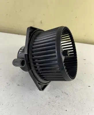 Nissan Terrano Heater fan/blower 4868030350 0130111154