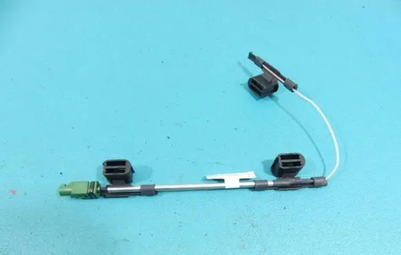 Mercedes-Benz SLK R172 Radio antenna A1729052001 IMPRK937186