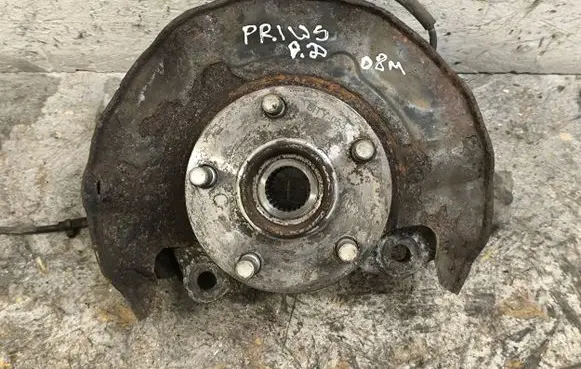 Toyota Prius (XW20) Front wheel hub