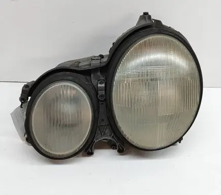 Mercedes-Benz E W210 Headlight/headlamp A2108202761 15060700