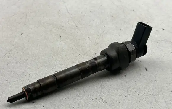 Fuel injector