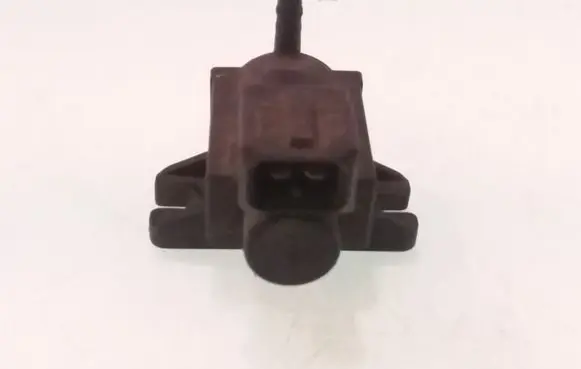 Opel Astra H Vacuum valve 72244800 05T035