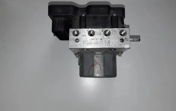 Nissan X-Trail T32 ABS Pump 476604CC3A